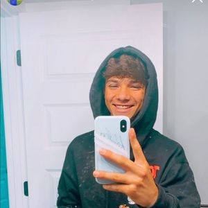 Meet your Posher, Jackson